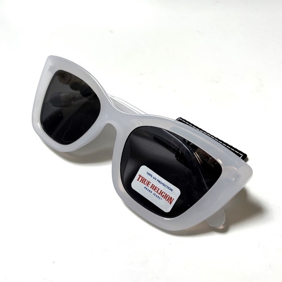 New Original TRUE RELIGION Cat Eye Sunglasses Milky White Acetate Rhinestones